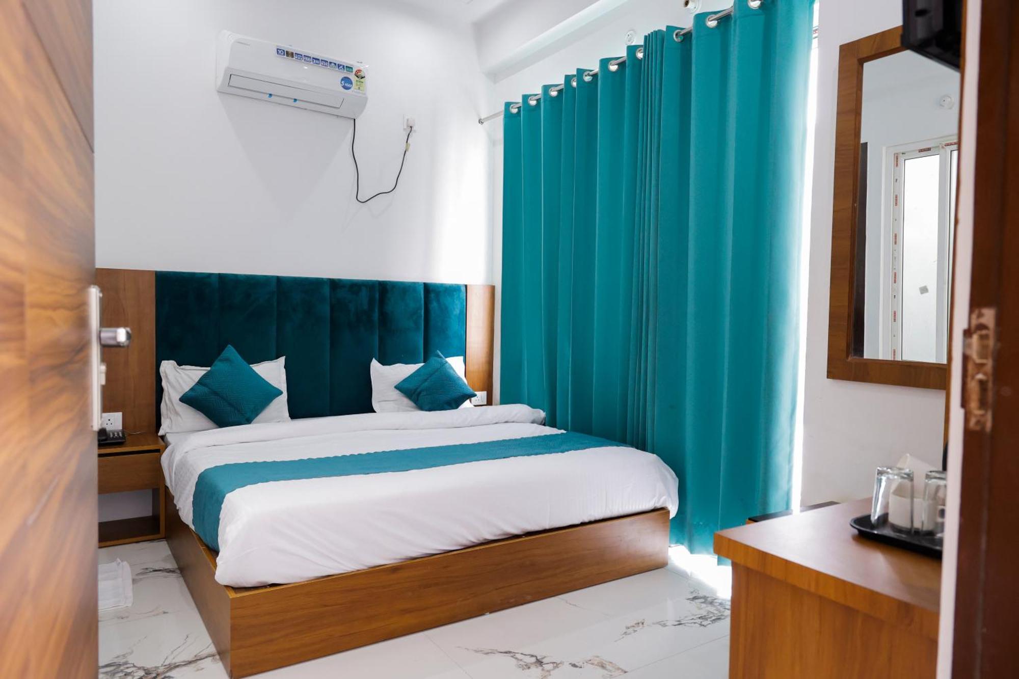 Hotel Parth Inn Rishīkesh Eksteriør bilde