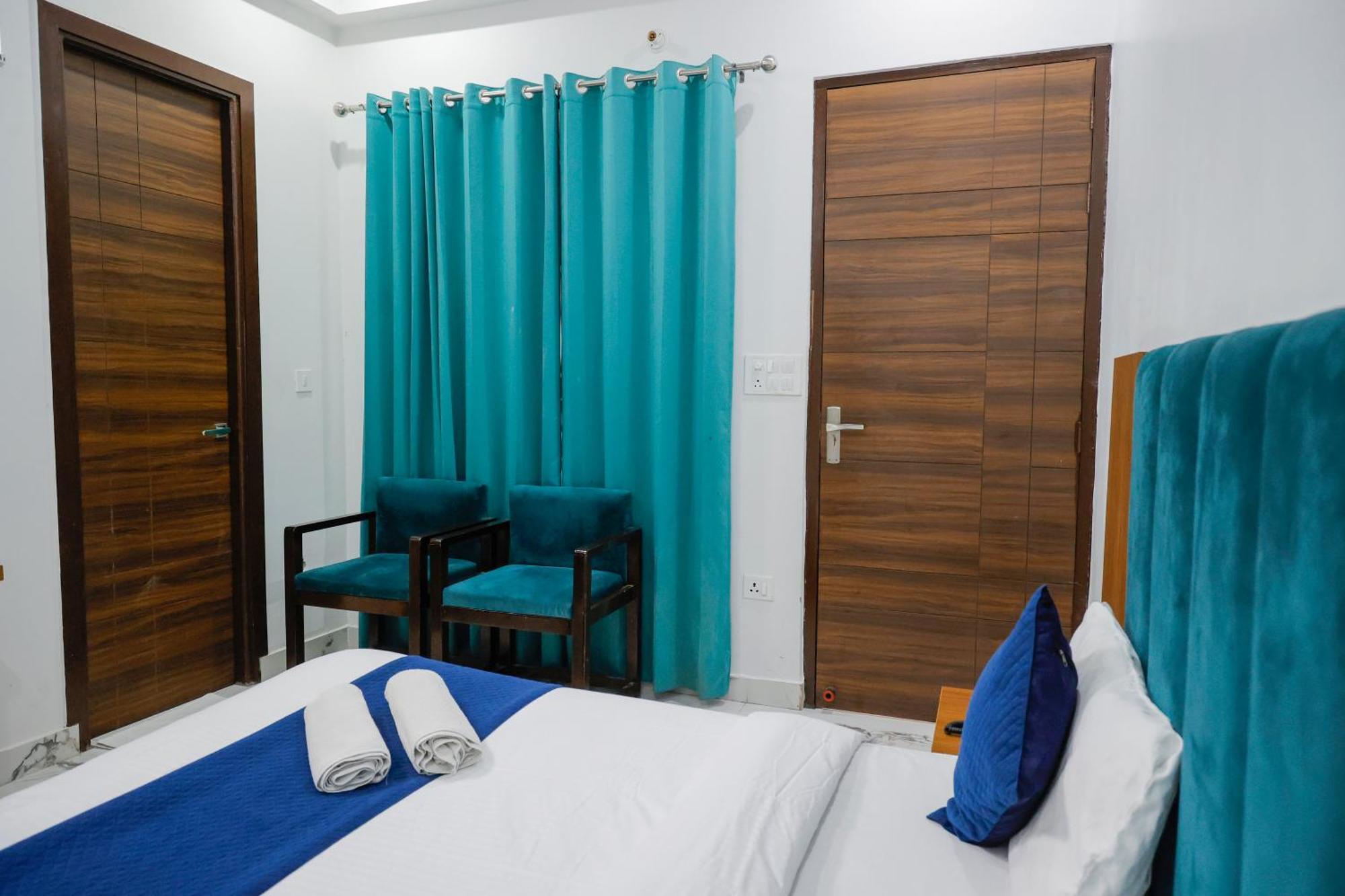 Hotel Parth Inn Rishīkesh Eksteriør bilde